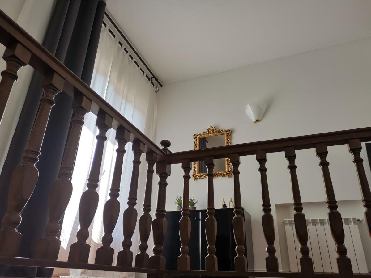 Villa Flora Affittacamere Luni Eksteriør billede