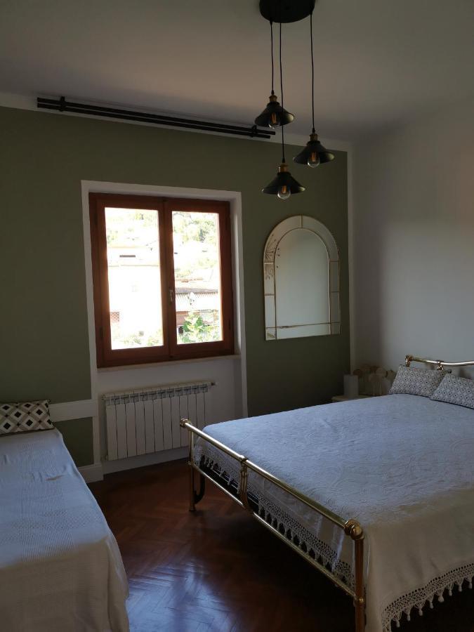 Villa Flora Affittacamere Luni Eksteriør billede