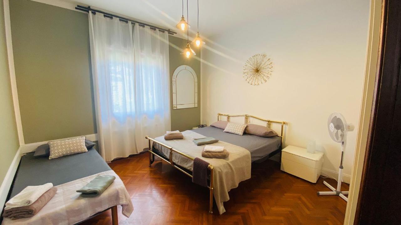 Villa Flora Affittacamere Luni Eksteriør billede